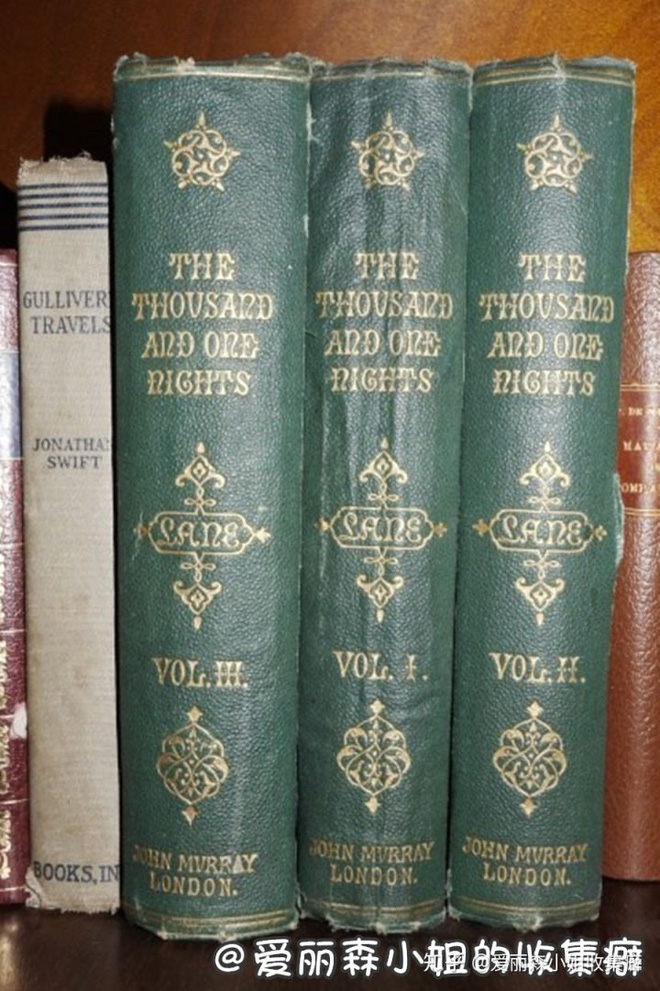 Richard Francis Burton KCMG FRGS là một nhà thám hiểm người Anh, nhà địa lý, dịch giả, nhà văn, quân nhân, nhà phương đông, nhà vẽ bản đồ, nhà dân tộc học, nhà dân tộc học, điệp viên, nhà ngôn ngữ học, nhà thơ, người thợ săn, Hội Tam điểm và nhà ngoại giao. Richard Francis Burton KCMG FRGS là một nhà thám hiểm người Anh, nhà địa lý, dịch giả, nhà văn, quân nhân, nhà phương đông, nhà vẽ bản đồ, nhà dân tộc học, nhà dân tộc học, điệp viên, nhà ngôn ngữ học, nhà thơ, người thợ săn, Hội Tam điểm và nhà ngoại giao.