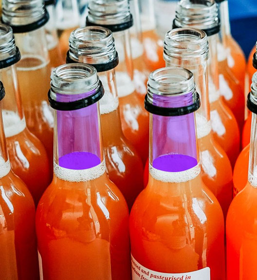 Khoảng không giữa phần nắp chai và phần nước trong chai được gọi là Ullage, nghĩa là định lượng thiếu Khoảng không giữa phần nắp chai và phần nước trong chai được gọi là Ullage, nghĩa là định lượng thiếu