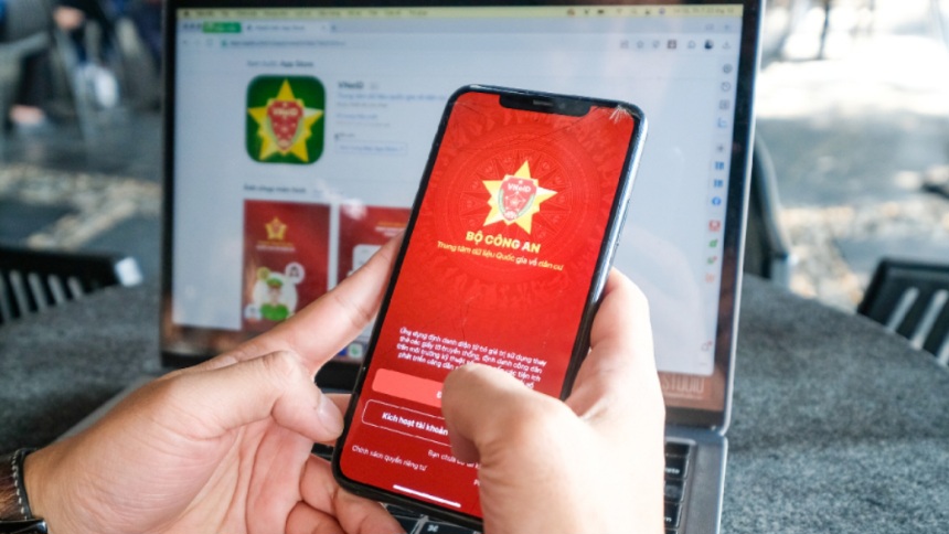 Cách kích hoạt tài khoản định danh điện tử không cần điện thoại thông minh, chỉ nhấn 2 nút là xong