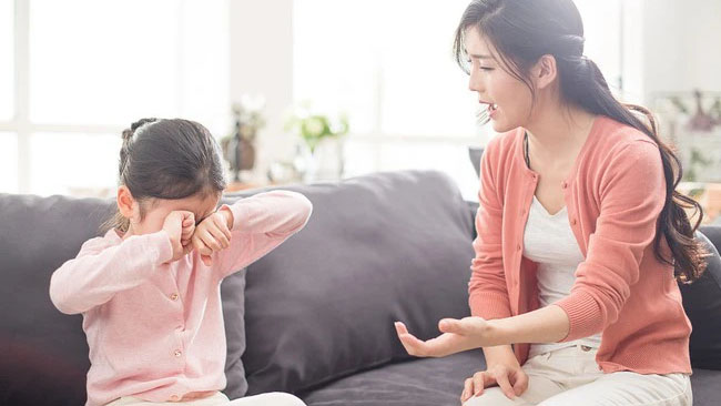 Cha mẹ thông minh không bao giờ nói với con 5 câu này: Vì họ biết chúng có hại cho con nhường nào!