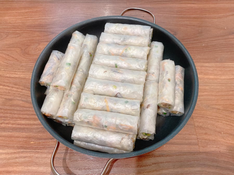 Cách làm nem rán tại nhà giòn rụm, để lâu không lo ỉu