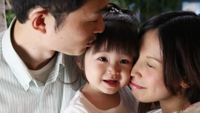 Cha mẹ đừng "lười" nói 5 câu này mỗi ngày với con, giúp trẻ tự tin, tương lai tỏa sáng