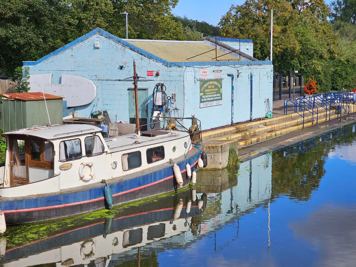 nhà thuyền-3x-s23-ultra