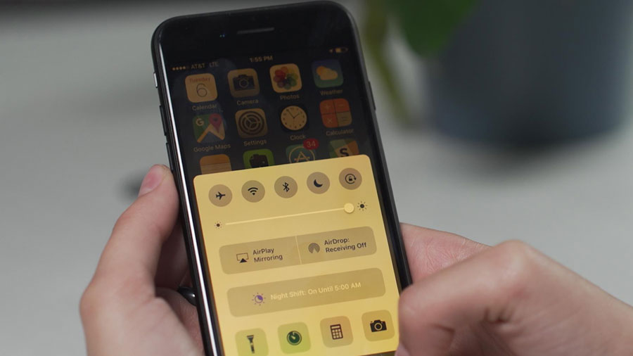 Chế độ màn hình vàng Night Shift trên điện thoại có thực sự hiệu quả?