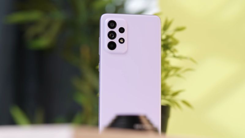 Galaxy A52s 5G là một trong những thiết bị được cập nhật lên One UI 6.1