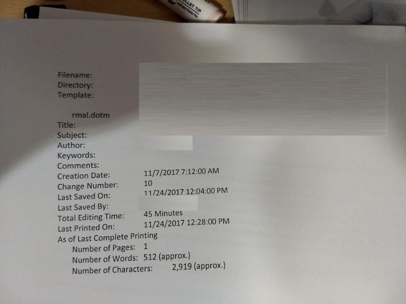 Hiện tượng máy in tự động in một trang báo cáo