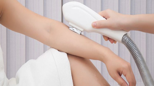 Cổ nhân dạy: "Đàn bà sạch lông, đàn ông sạch ví", có nghĩa tốt hay xấu?