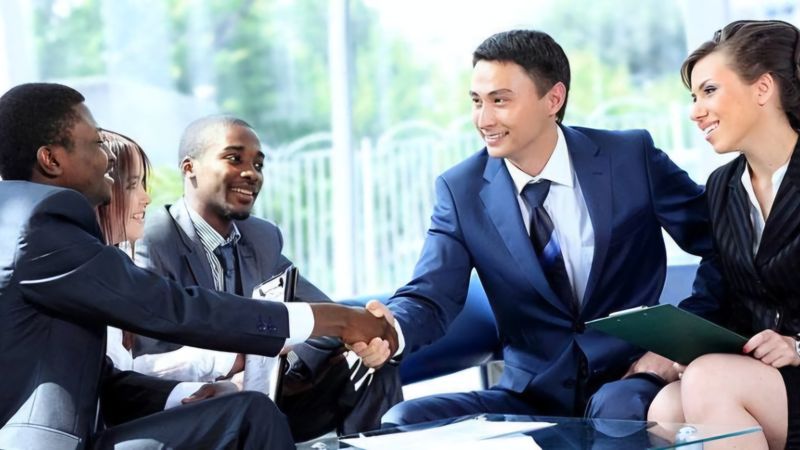 Người EQ cao thường nói 4 câu này ở nơi công sở, vừa được sếp tín nhiệm, lại mở ra nhiều cơ hội