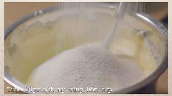 Cách làm cốt bánh gato bằng nồi cơm điện bỗng sốt xình xịch trở lại: chị em thi nhau tranh thủ ở nhà để làm thử - Ảnh 9. Cách làm cốt bánh gato bằng nồi cơm điện bỗng sốt xình xịch trở lại: chị em thi nhau tranh thủ ở nhà để làm thử - Ảnh 9.