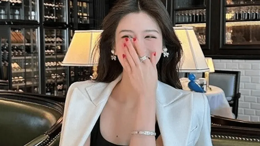 Người "giàu giả" thường có 4 hành động này, lộ ngay EQ thấp - 1