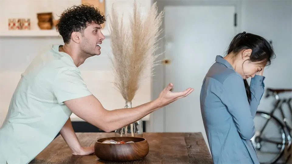 Nói về cơn giận thay vì bộc phát