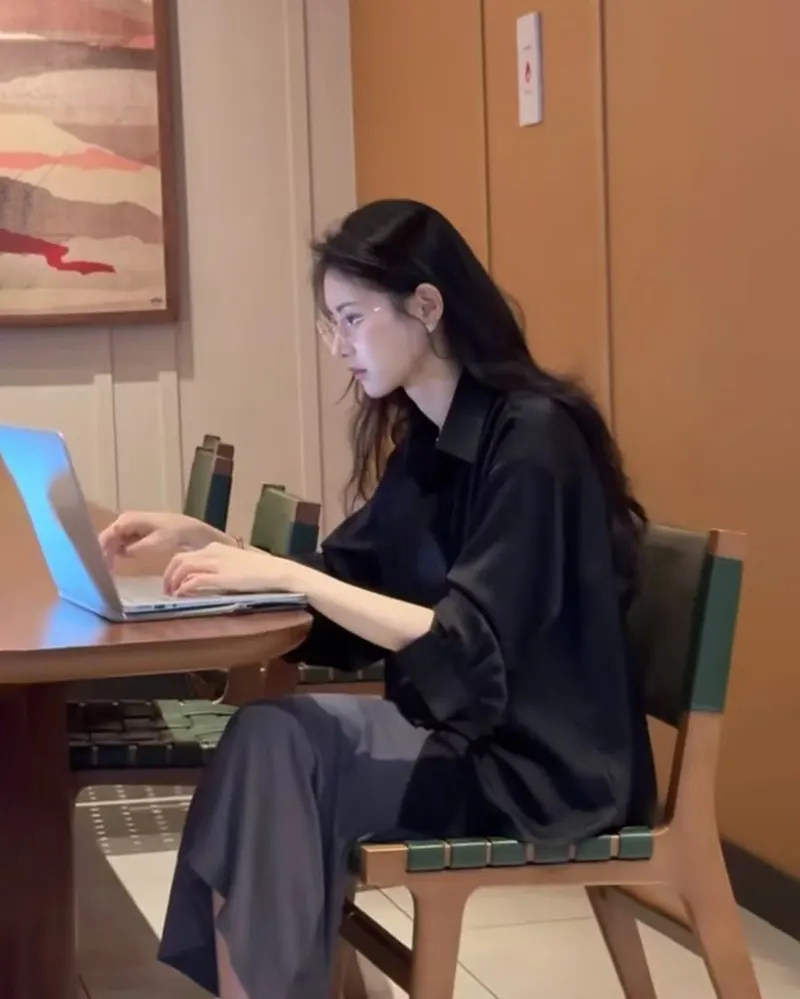 5 dáng ngồi phản ánh một người có EQ thấp - Ảnh minh họa 1