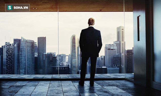 Người đàn ông giàu có nhưng có nhiều tâm tư nên đã tìm gặp một nhà sư để xin lời khuyên Người đàn ông giàu có nhưng có nhiều tâm tư nên đã tìm gặp một nhà sư để xin lời khuyên