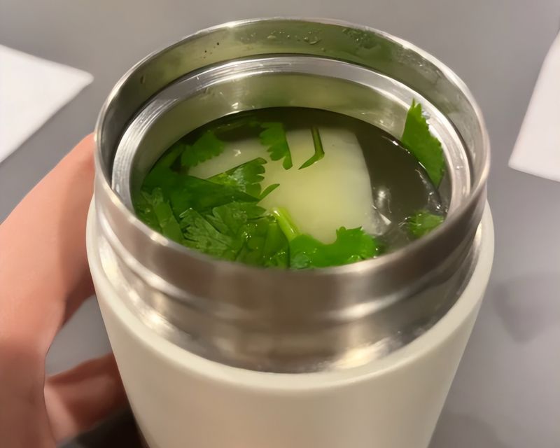 Khuyên thật: 5 thứ này cho vào bình giữ nhiệt thì ngang "thuốc độc", ngấm ngầm hại cơ thể - Canh/súp