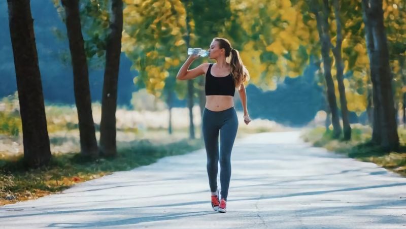 8 lý do để bắt đầu đi bộ nhanh 30 phút mỗi ngày