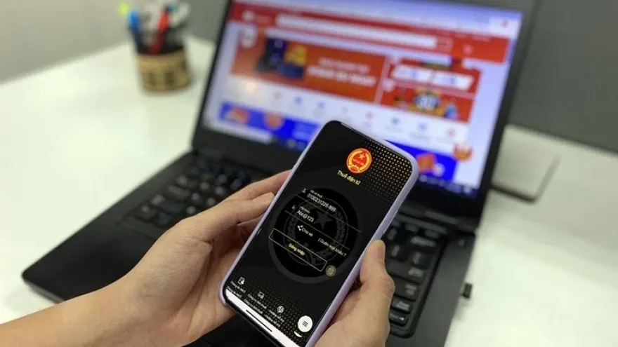 Người nộp thuế cần làm gì khi xuất hiện thu nhập từ doanh nghiệp "lạ" trên eTax Mobile?