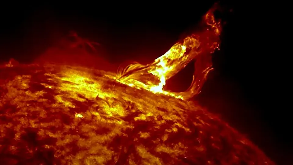 Bão từ tấn công Trái đất, Việt Nam có bị ảnh hưởng?